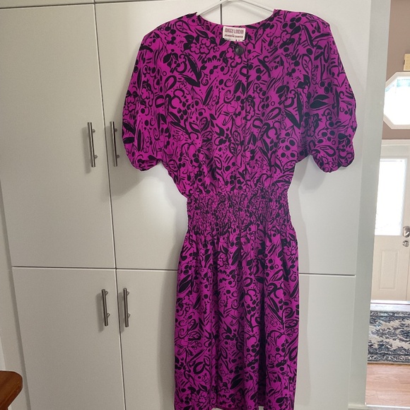 VTG Maggy London by Jeannene Booher Dress size 6 Purple with Black Floral Leaves - Picture 1 of 8